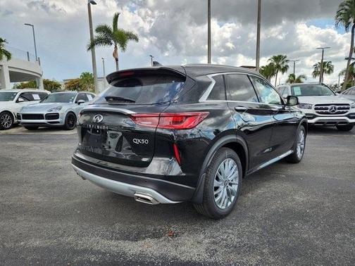 2025 INFINITI QX50 Luxe
