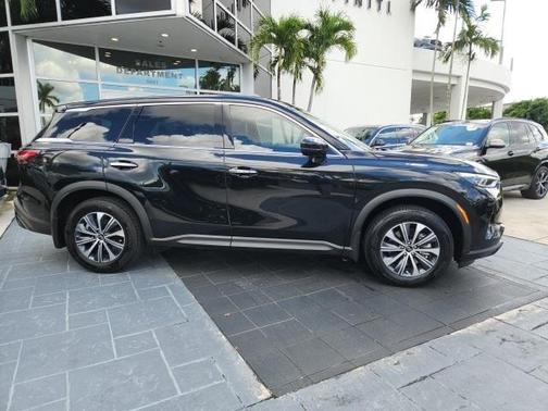 2025 INFINITI QX60 Pure