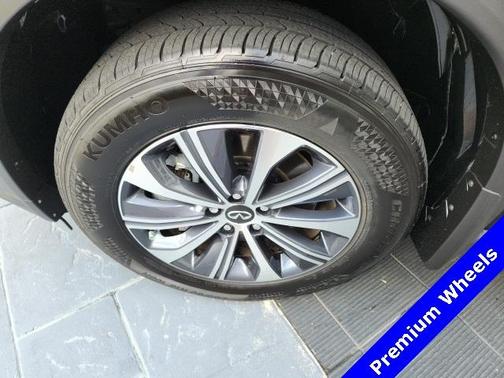 2025 INFINITI QX60 Pure