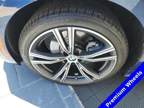 2024 BMW 330 i