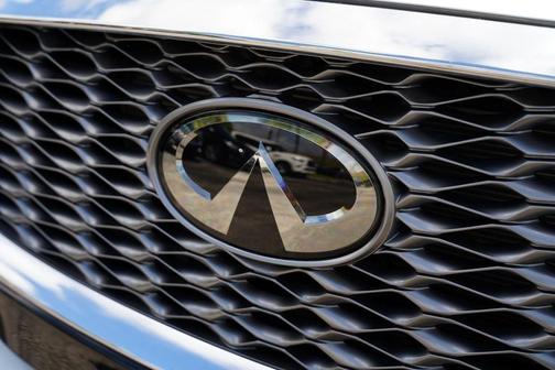 Radiant White 2025 INFINITI QX55 LUXE