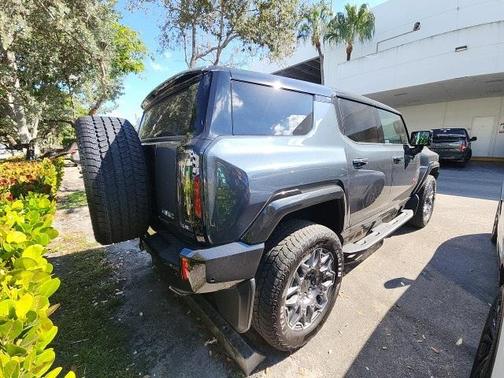 2025 GMC HUMMER EV SUV 3X