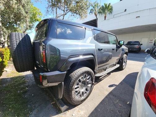 2025 GMC HUMMER EV SUV 3X