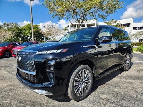 2025 INFINITI QX80 Luxe
