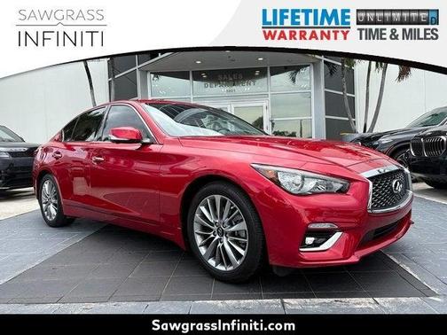 2024 INFINITI Q50 LUXE