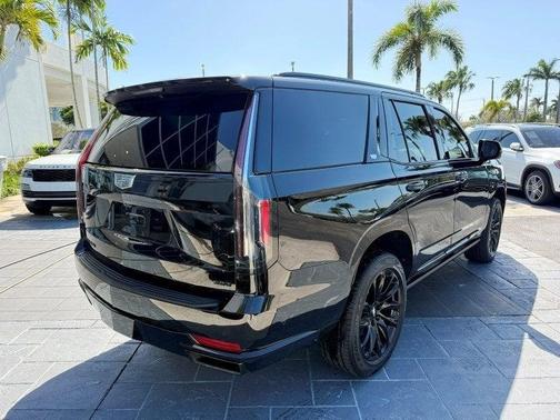 2023 Cadillac Escalade Sport