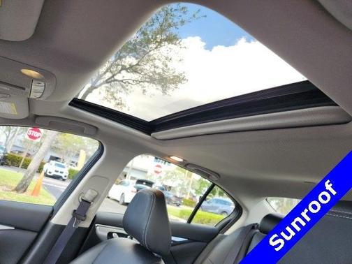 2024 INFINITI Q50 LUXE