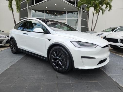 2022 Tesla Model X Base