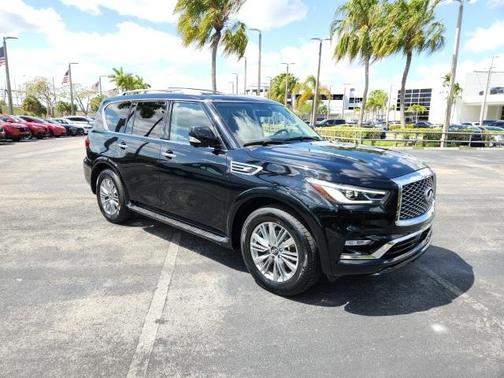 2021 INFINITI QX80 Luxe