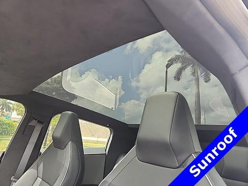 2025 Tesla Cybertruck Base