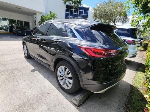 2022 INFINITI QX50 Luxe