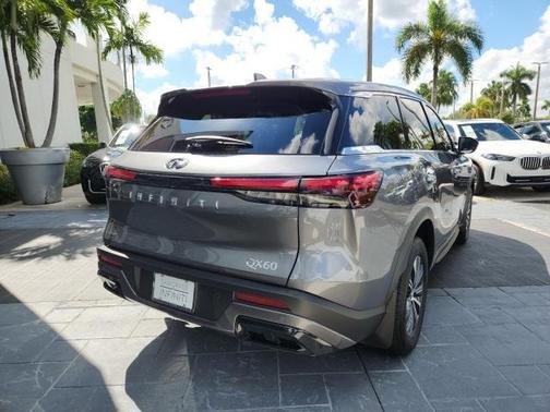 2025 INFINITI QX60 Pure