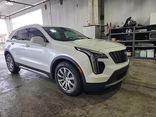 2019 Cadillac XT4 Premium Luxury