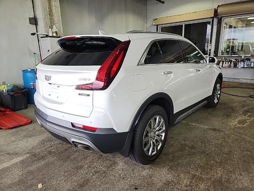 2019 Cadillac XT4 Premium Luxury
