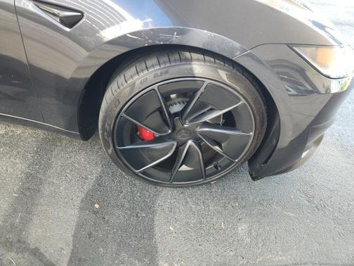 2024 Tesla Model 3 Performance