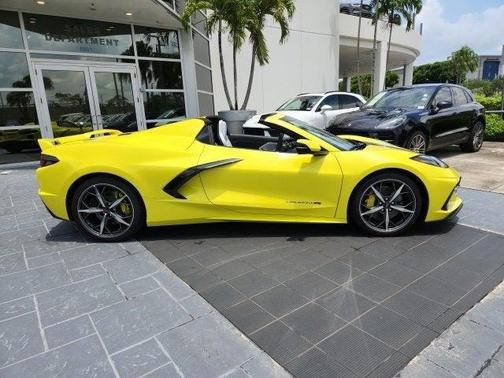 2022 Chevrolet Corvette Stingray w/2LT