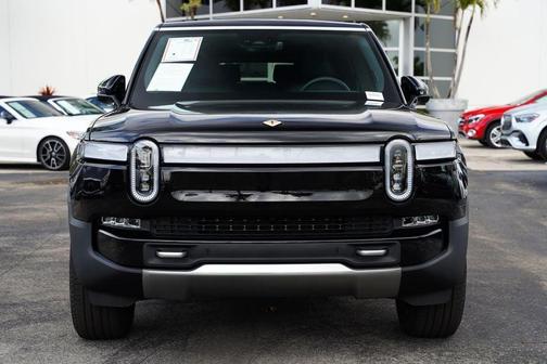 2024 Rivian R1S Adventure