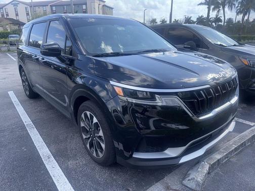 2024 Kia Carnival EX