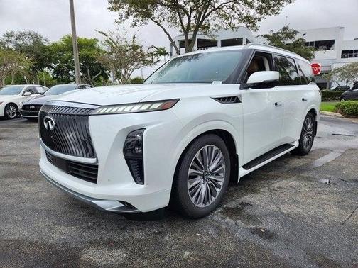 2025 INFINITI QX80 Luxe