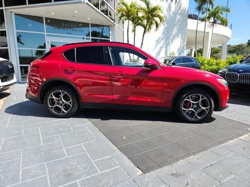 2022 Alfa Romeo Stelvio Sprint