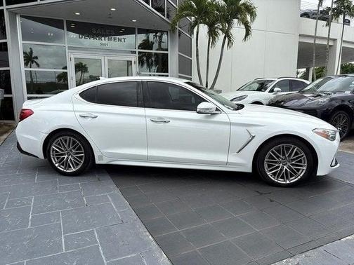 2021 Genesis G70 2.0T