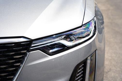 Silver Metallic 2025 Cadillac XT6 Premium Luxury FWD