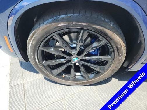 2023 BMW X3 M40i