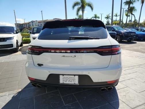 2020 Porsche Macan S