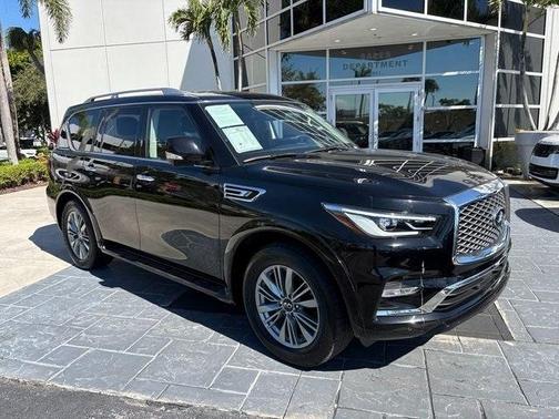 2023 INFINITI QX80 Luxe