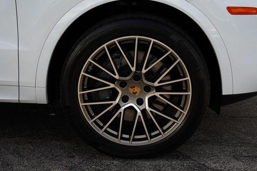 White 2022 Porsche Cayenne S Coupe AWD