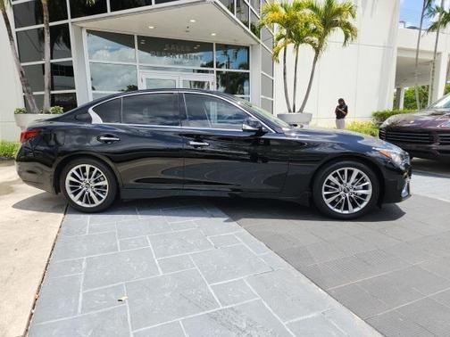 2024 INFINITI Q50 LUXE
