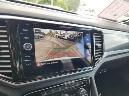 2023 Volkswagen Atlas Cross Sport 3.6L V6 SEL Premium R-Line