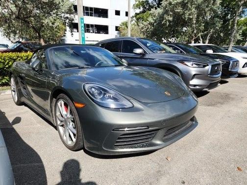 2024 Porsche 718 Boxster S