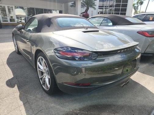 2024 Porsche 718 Boxster S