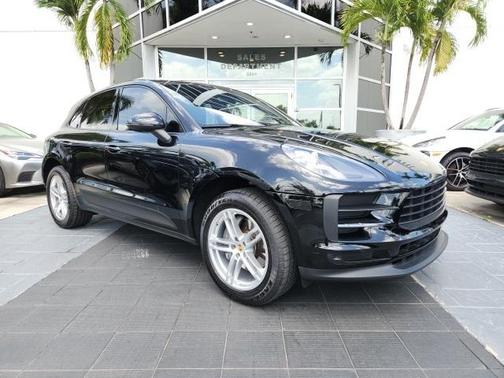 2021 Porsche Macan Base