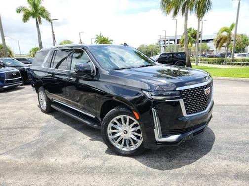 2022 Cadillac Escalade ESV Premium Luxury