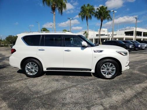 2019 INFINITI QX80 Luxe