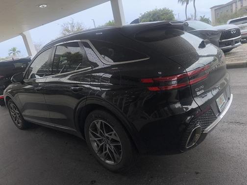 2023 Genesis GV70 2.5T
