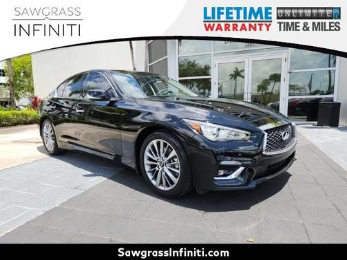 2024 INFINITI Q50 LUXE