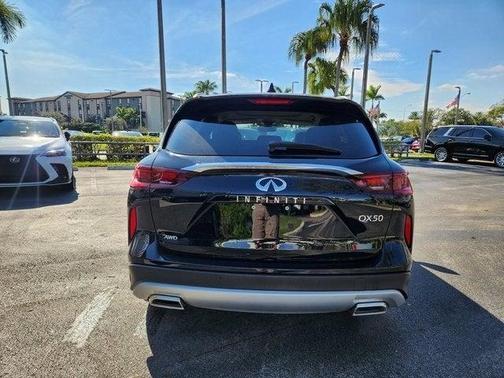 2025 INFINITI QX50 Luxe