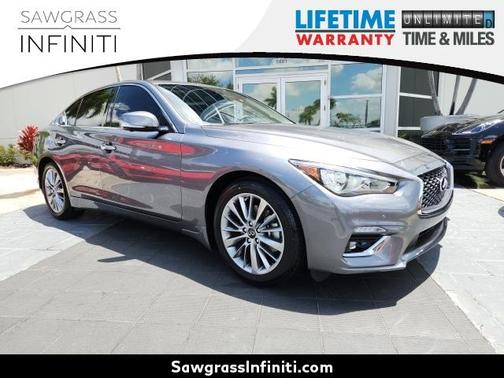 2024 INFINITI Q50 LUXE