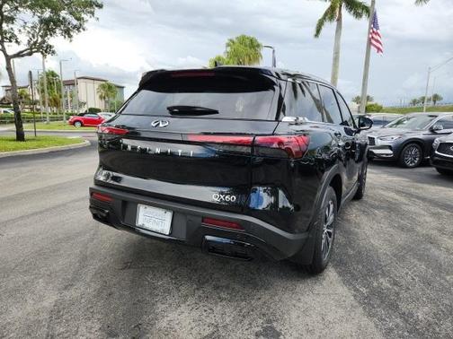 2023 INFINITI QX60 Pure
