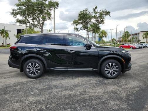 2023 INFINITI QX60 Pure