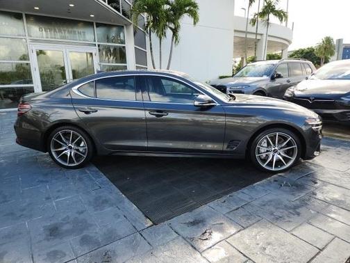 2024 Genesis G70 2.5T