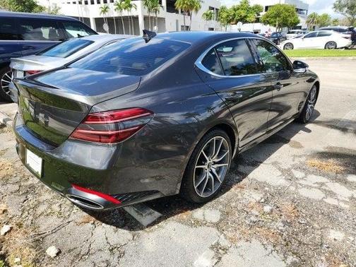 2024 Genesis G70 2.5T