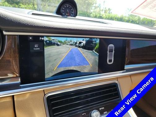 2020 Porsche Panamera 4