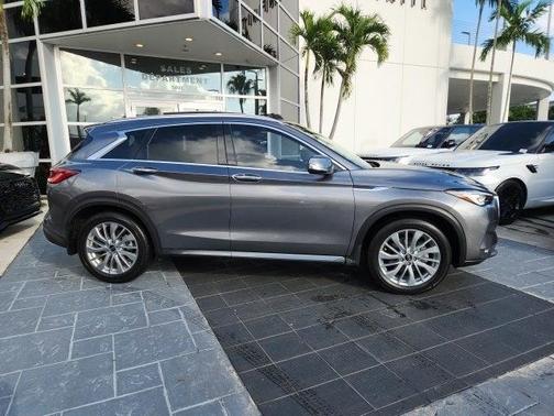 2023 INFINITI QX50 Luxe