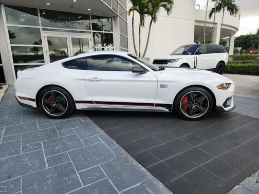2022 Ford Mustang Mach 1