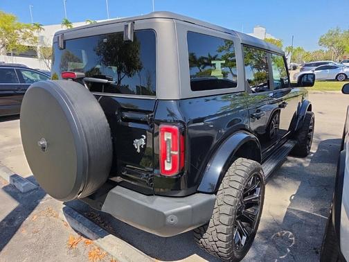 Shadow Black 2023 Ford Bronco Outer Banks