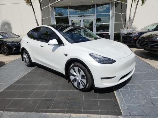 2023 Tesla Model Y Long Range